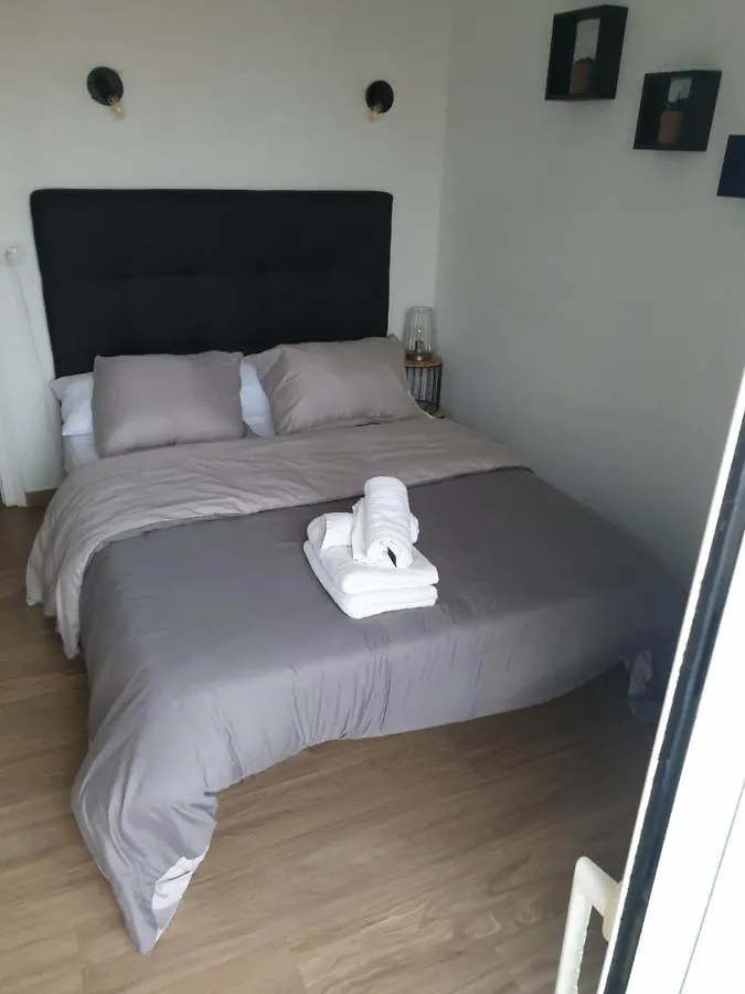Apartment Ferienwohnung Les Pieds Dans L' Eau Empuriabrava Spanien